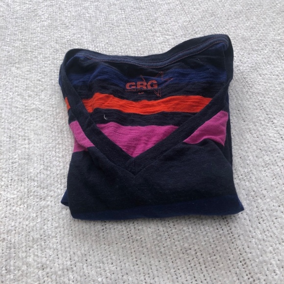 Garage -GRG - tshirt size small. Short sleeve , V neck multi colour , - Picture 6 of 6